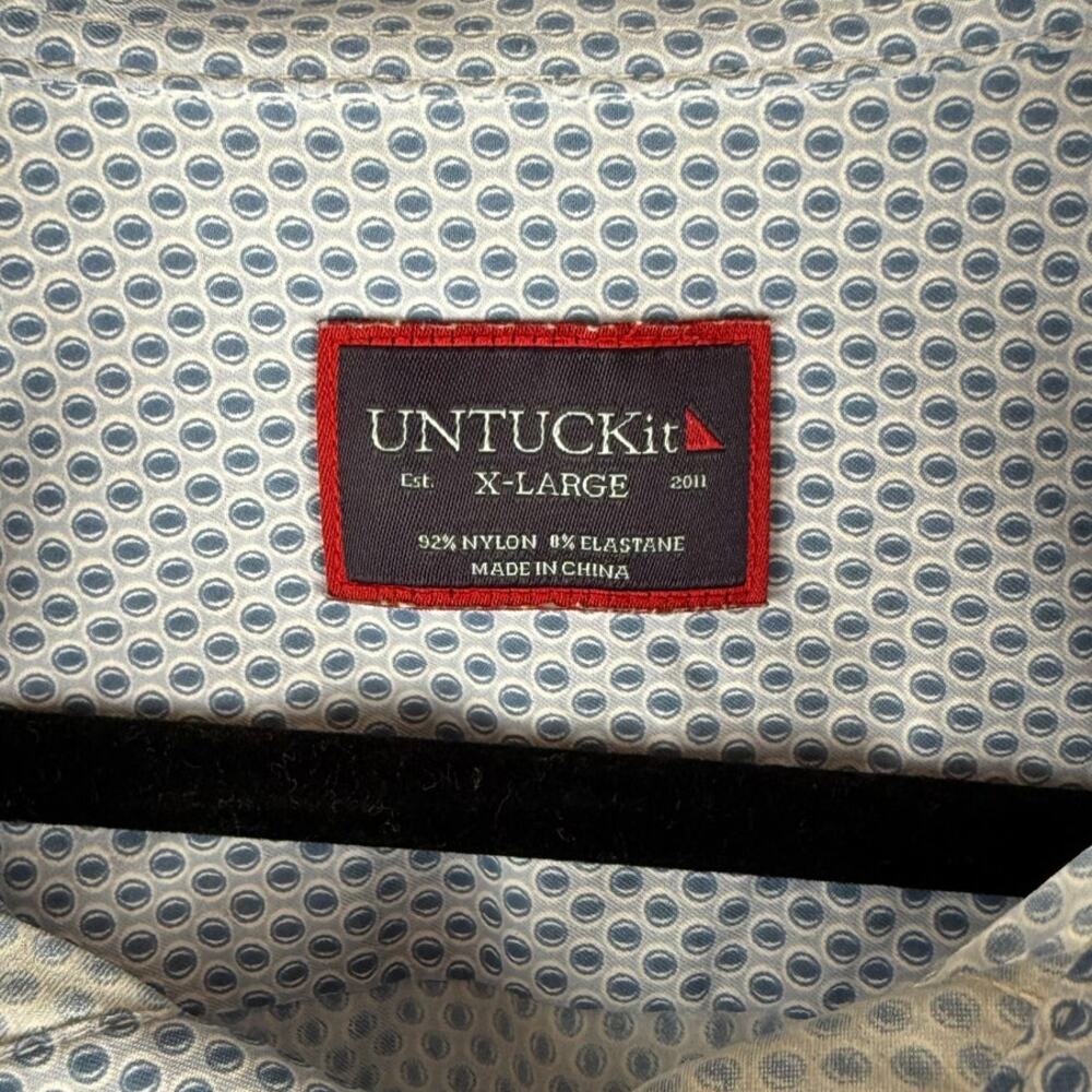 Untuckit Blue Patterned Button Down Short Sleeve … - image 3